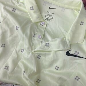 Yellow men’s golf shirt. Nike.
